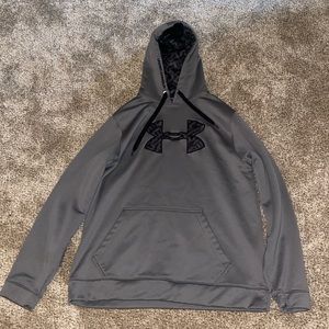 Under Armour XL hoodie in Grey